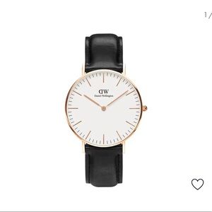 Classic Sheffield DW watch. Rose gold. Black leather band.